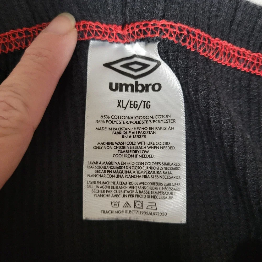 Umbro Thermal Long Underwear Pants Mens XL‎ Black Red Stitching Waffle Knit Warm